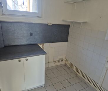 Location Appartement 3 pièces 52m² BOULOGNE SUR MER 62200 - Photo 2
