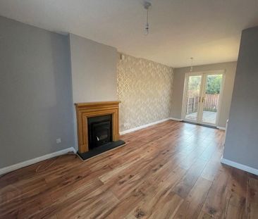 38 Coronation Crescent, Carrickfergus, BT38 7HB - Photo 4