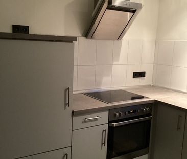 zentrales 1-Zimmer Apartment mit Einbauküche - Photo 1