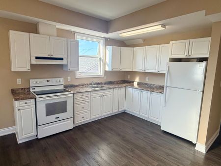 For Lease - 750 Albert Street Unit# 2, Oshawa, Ontario - Photo 4