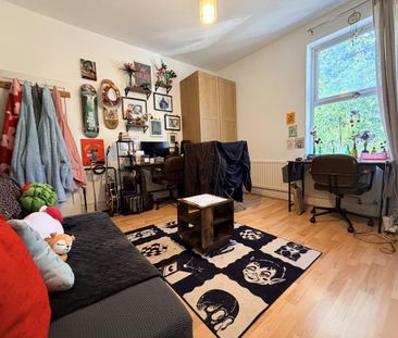 2 bedroom terraced house to rent - Photo 2