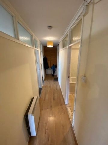 2 Bed Flat, St. Georges Court, M15 - Photo 2