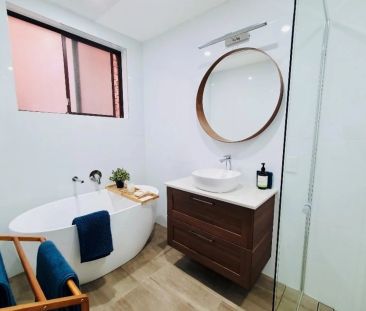 Modern Two Bedroom Apartment - Photo 4