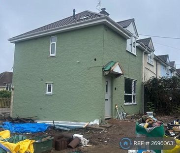 3 bedroom end of terrace house to rent - Photo 1