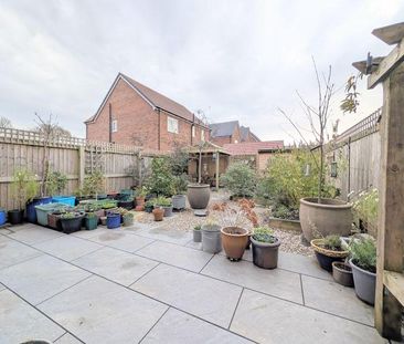 2 bedroom property to rent - Photo 1