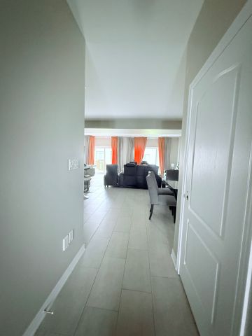 For Lease - 7185 Parsa Street, Niagara Falls, Ontario - Photo 5