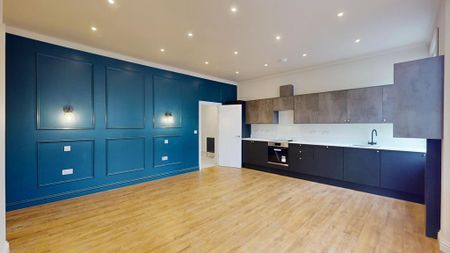4 bedroom flat to rent - Photo 4