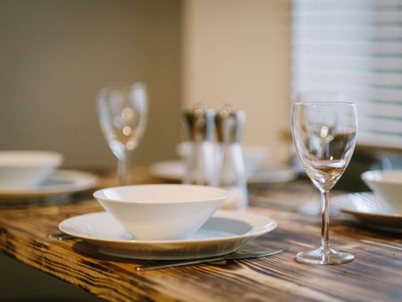 Beautiful 5 bedroom home located in the heart of Lancaster Bedroom 5 - Photo 4