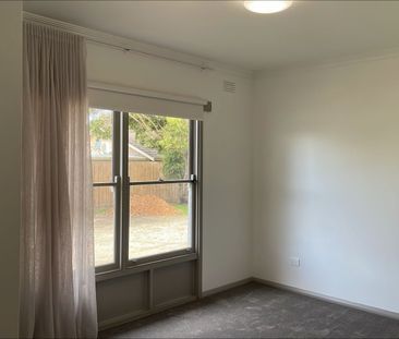 rTwo-Bedroom Unit Close to Gilbert Street - Photo 2