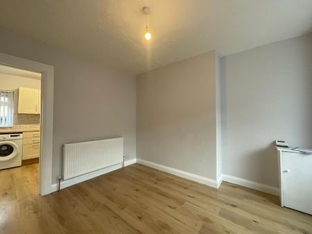 25 Northwood Drive, Belfast, BT15 3QP - Photo 5