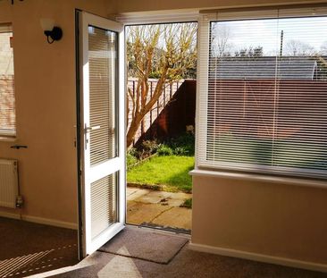 3 bedroom terraced house to rent - Photo 6