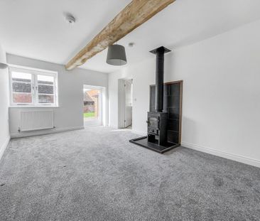 3 bedroom barn conversion to rent - Photo 1