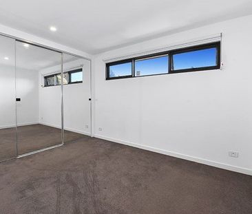 1/10 Pershing Street, Reservoir VIC 3073 - Photo 4