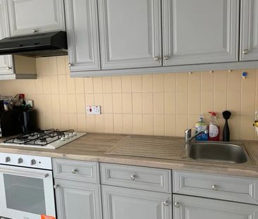 1 Bed Flat, Viewcraig Gardens, EH8 - Photo 5