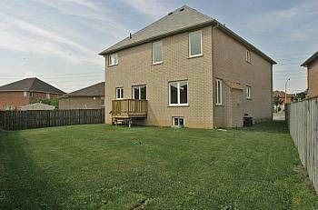 For Lease - 1379 Norenko Court, Mississauga, Ontario - Photo 4