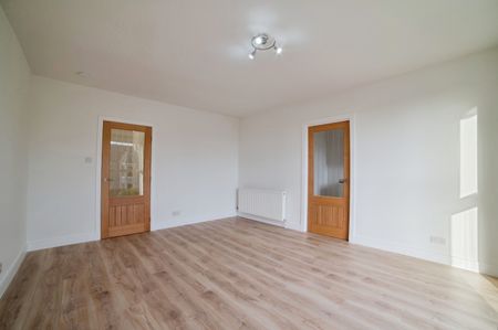 2 Bed Flat, Broomhill Road, AB10 - Photo 2