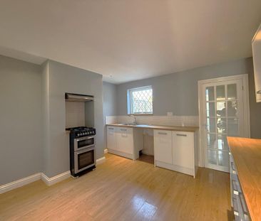 2 bedroom terraced house to rent - Photo 3