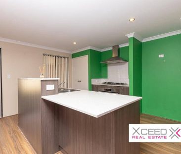 Modern Family Living Karnup - Photo 1