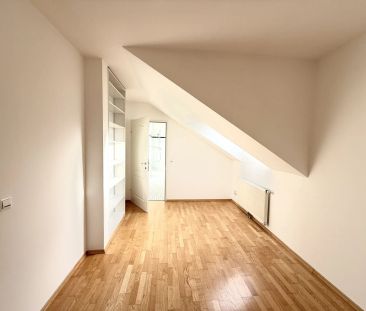 Schöne 3-Zimmer Dachgeschosswohnnung im Herzen von Ottakring - Photo 2