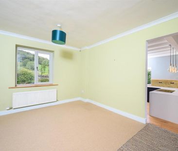 4 bedroom barn conversion to rent - Photo 1