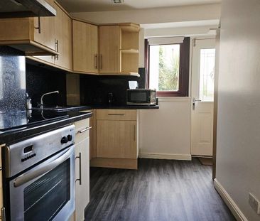 1 bedroom ground floor flat to rent - Photo 3