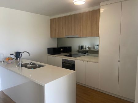 Varsity Lakes - Photo 4