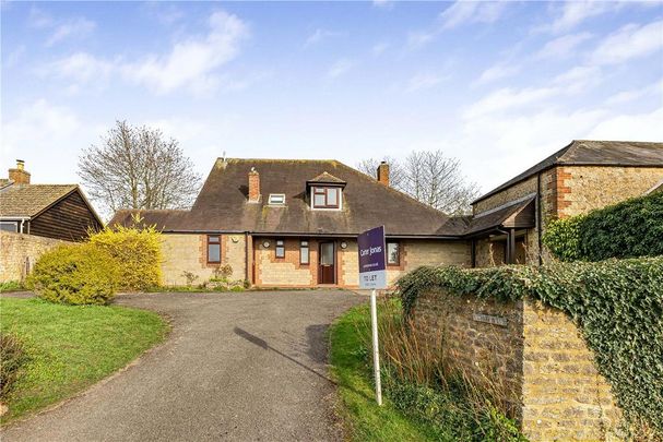 4 bedroom detached house to rent - Photo 1