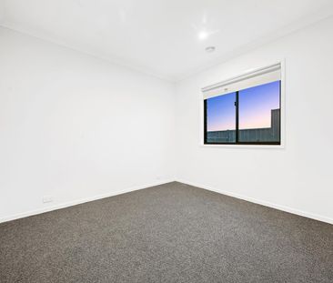 4 Bedroom Family home in Mt Atkinson Estate - Photo 6