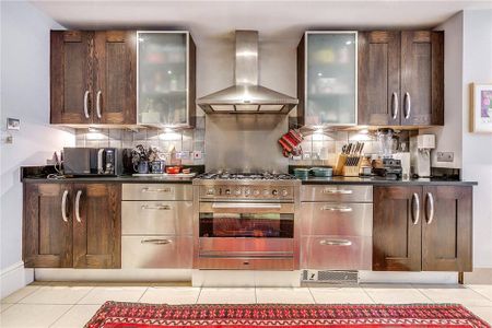 4 bedroom terraced house to rent - Photo 5