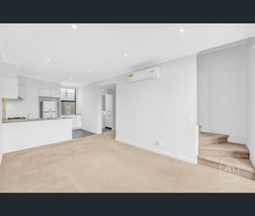11/163 Carinish Road, Clayton, Vic 3168 - Photo 2