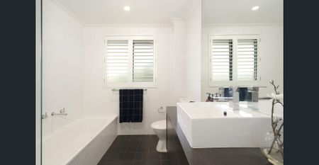 Superb lifestyle haven in a quiet and leafy enclave - Photo 2