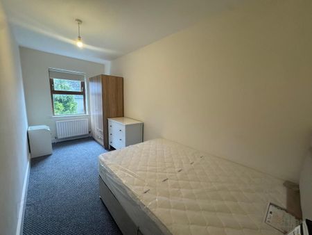 Apt 3, 8 Willowbank Gardens, Antrim Road, Belfast, BT15 5AH - Photo 3