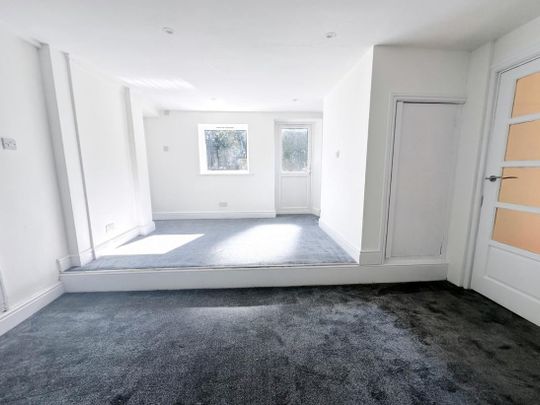 Gillsmans Hill, St Leonards-on-Sea, East Sussex - Photo 1