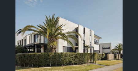 Modern Living in the Heart of Helensvale - Photo 3