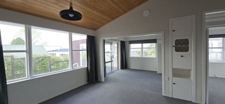 Central Cambridge Town - Photo 3