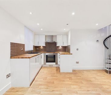 2 bedroom detached house to rent - Photo 2