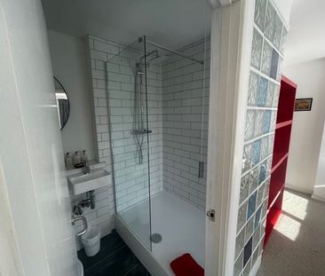 2 Bed Flat, Huntersdale, BS9 - Photo 4