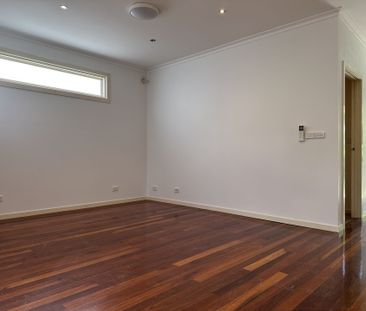 51 Yallourn Street Ardeer VIC - Photo 3