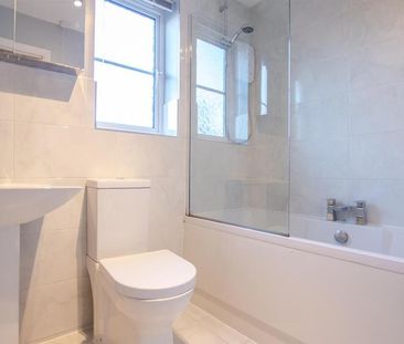 2 bedroom end of terrace house to rent - Photo 4