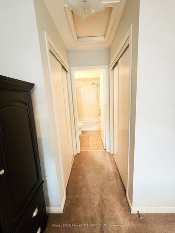 Townhouse For Lease | E8079978 - Photo 2