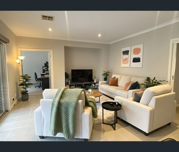 16 Whiteley Way, Pakenham, Vic 3810 - Photo 4