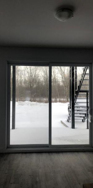 Logement 5 1/2 disponible maintenant - Photo 1