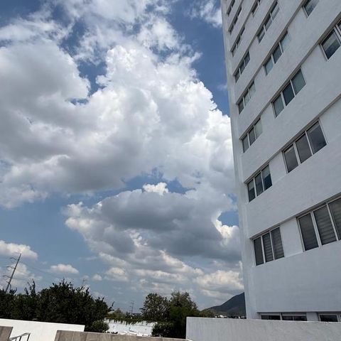Departamento en DEPARTAMENTO EN RENTA "TORRE ICONOS"(CERCA ZONA TEC) - Photo 1