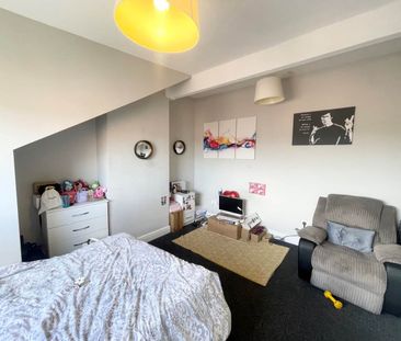 Knowle Terrace (room 4), Burley, Leeds - Photo 3