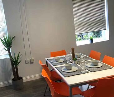 Seven Bed House (Shared) - Photo 2