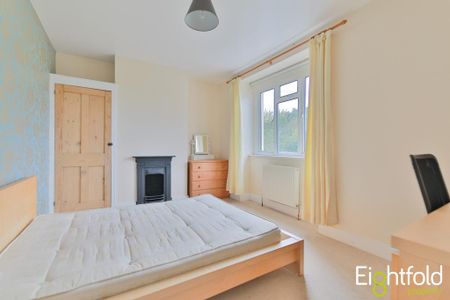 3 bedroom terraced house to rent - Photo 3