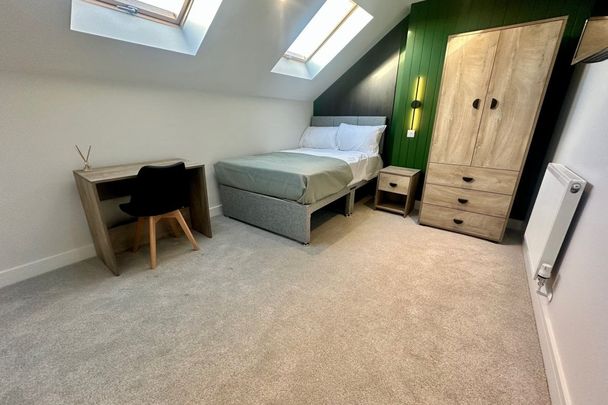 Highfield Road - Photo 1