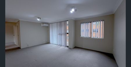 Modern 2 bed Apartment Living in Wentworthville - Photo 2