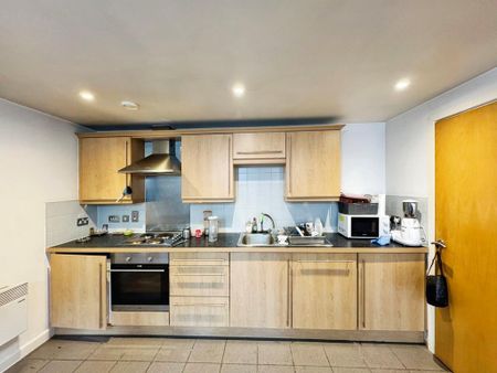 1 bedroom flat to rent - Photo 3