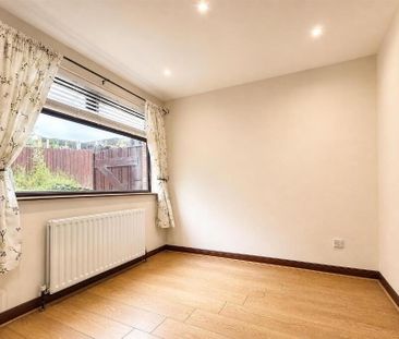 164 East Street, Newtownards, BT23 7DD - Photo 2